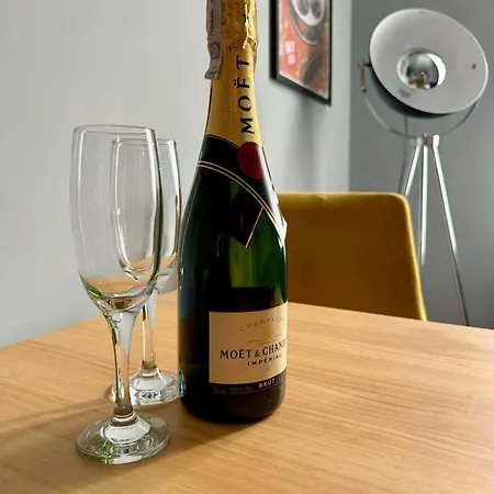 Filmowy דירה ואלבריץ'